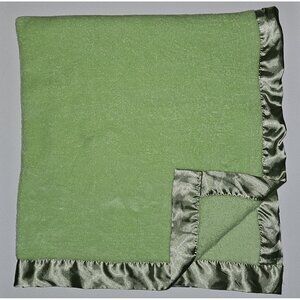 Walgreens Solid Green Baby Blanket 36x39 Soft Fleece Satin Trim